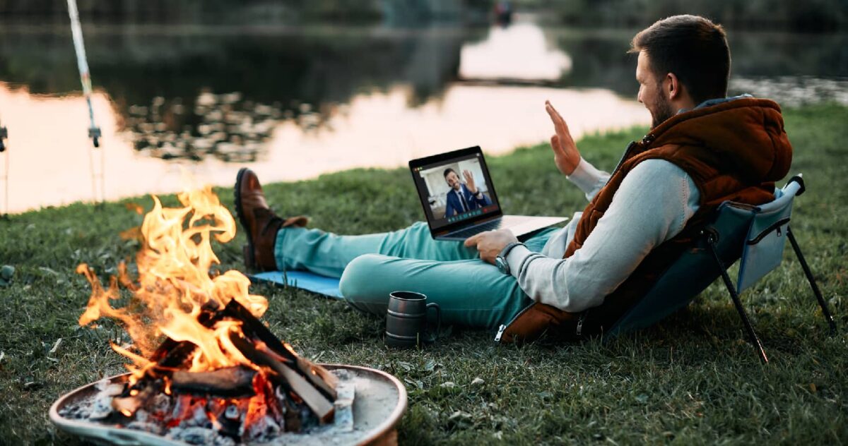 A consumer using a laptop